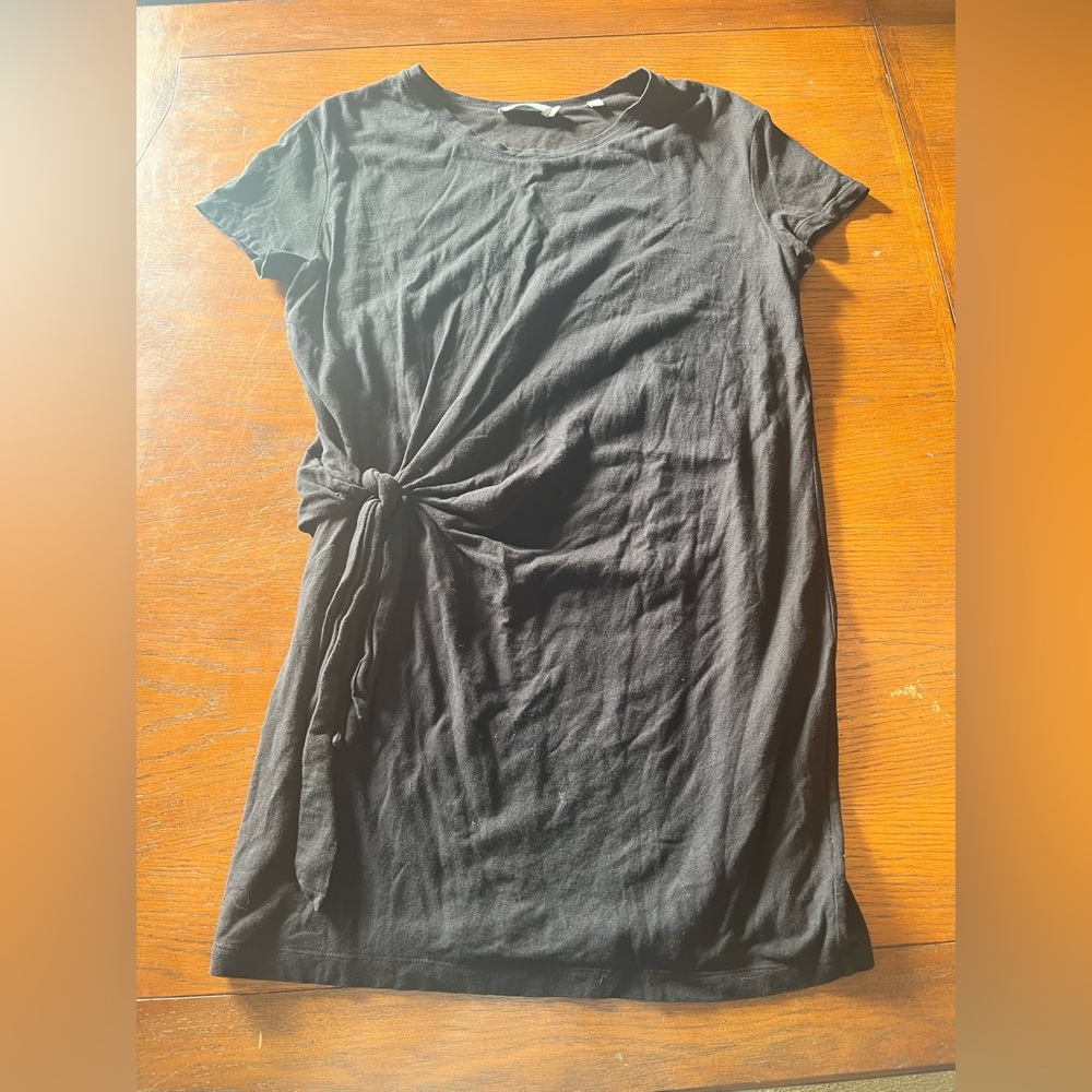 Vince tie front black short sleeve dress size medium